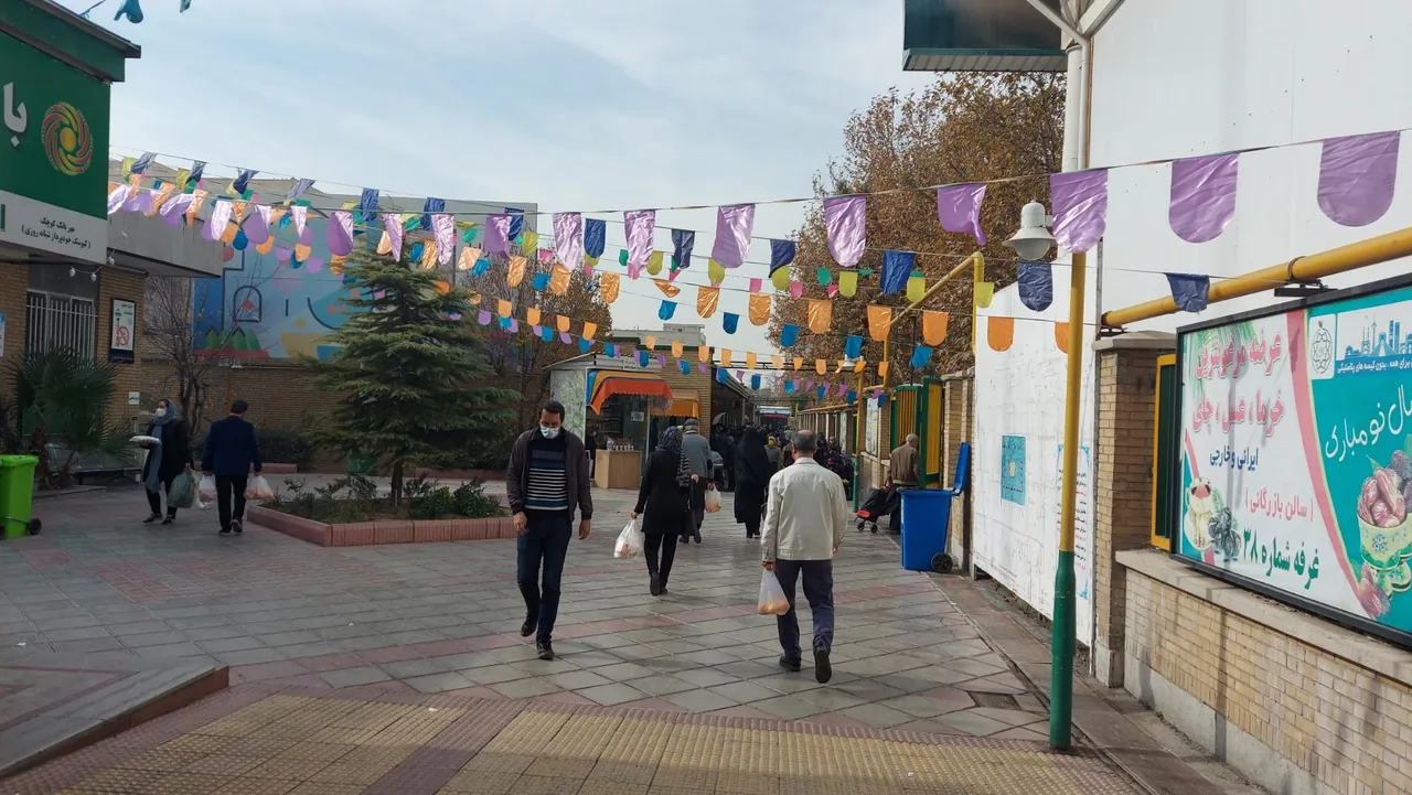 میدان میوه و تره بار آزادگان - تصویر 4
