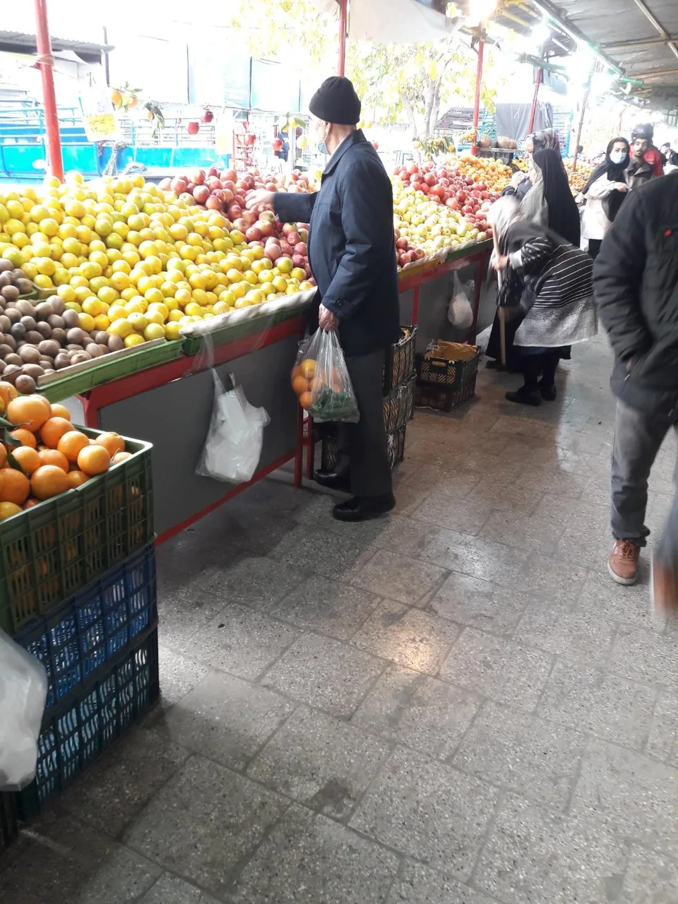 بازار میوه تره بار هفت چنار - تصویر 3
