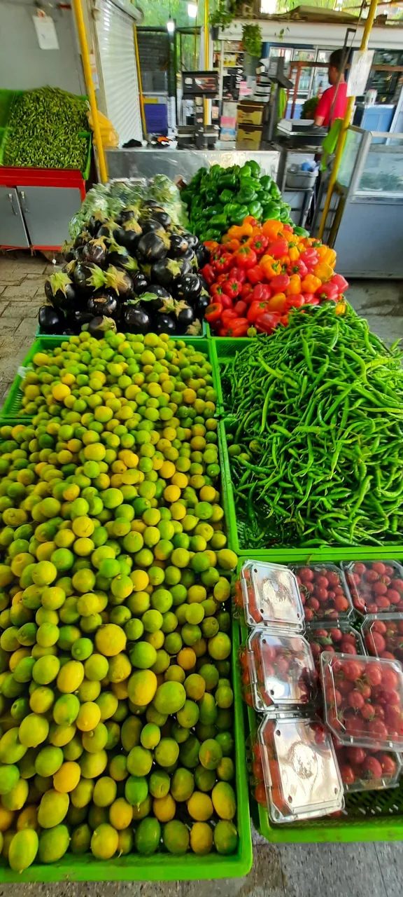 بازار میوه تره بار هفت چنار - تصویر 5