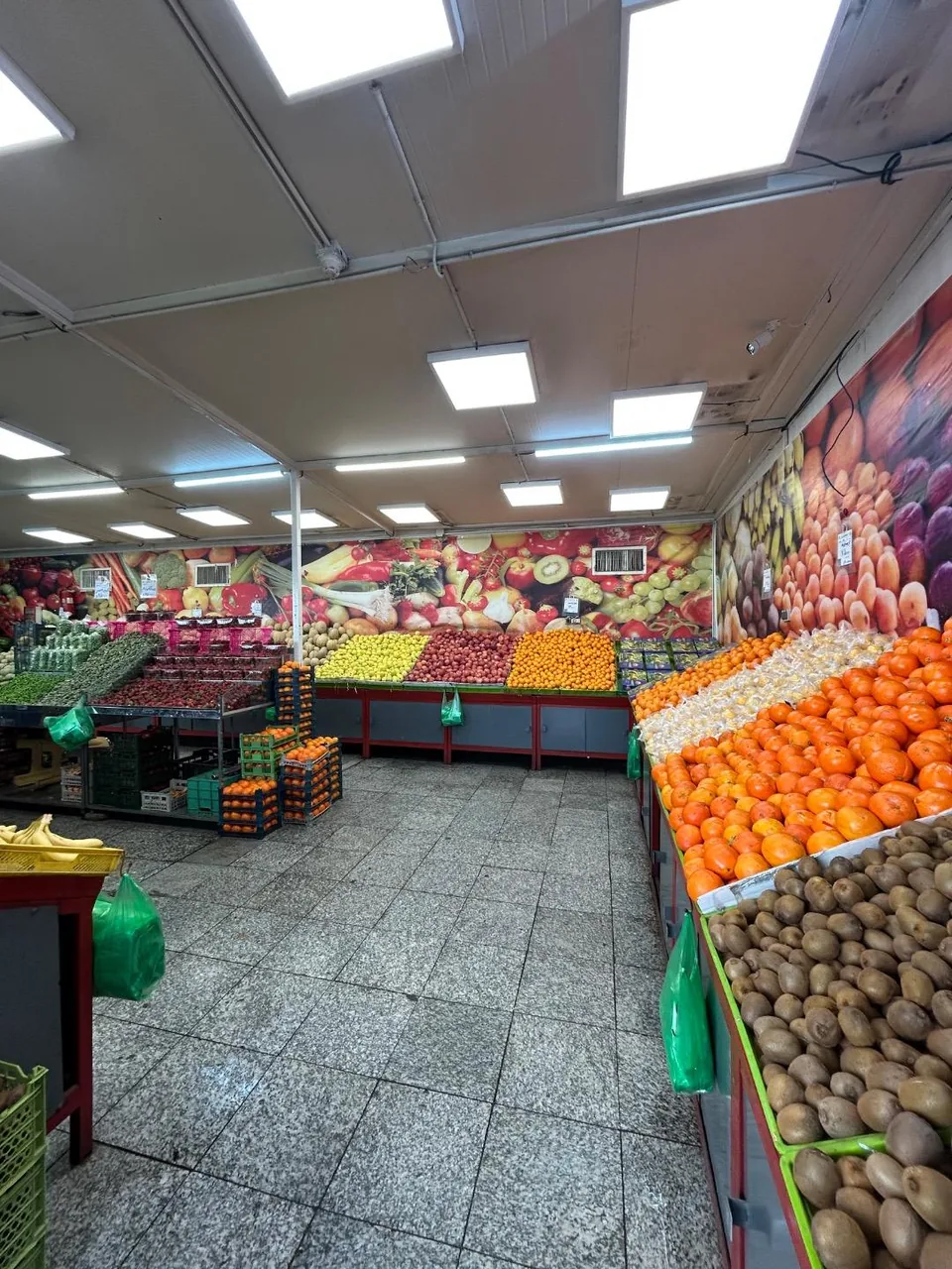 میدان میوه و تره بار لواسانی - تصویر 2