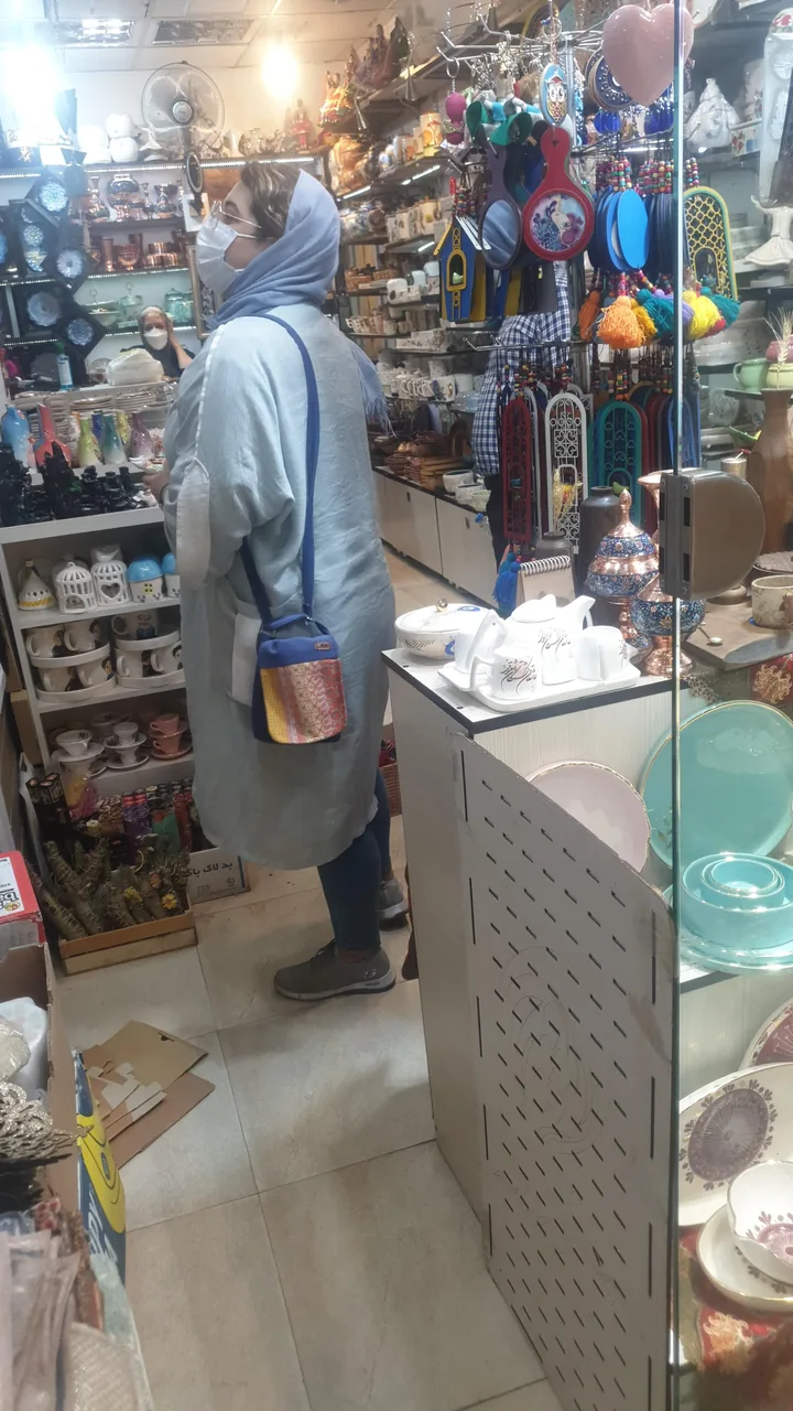 گالری هیچ - تصویر 2
