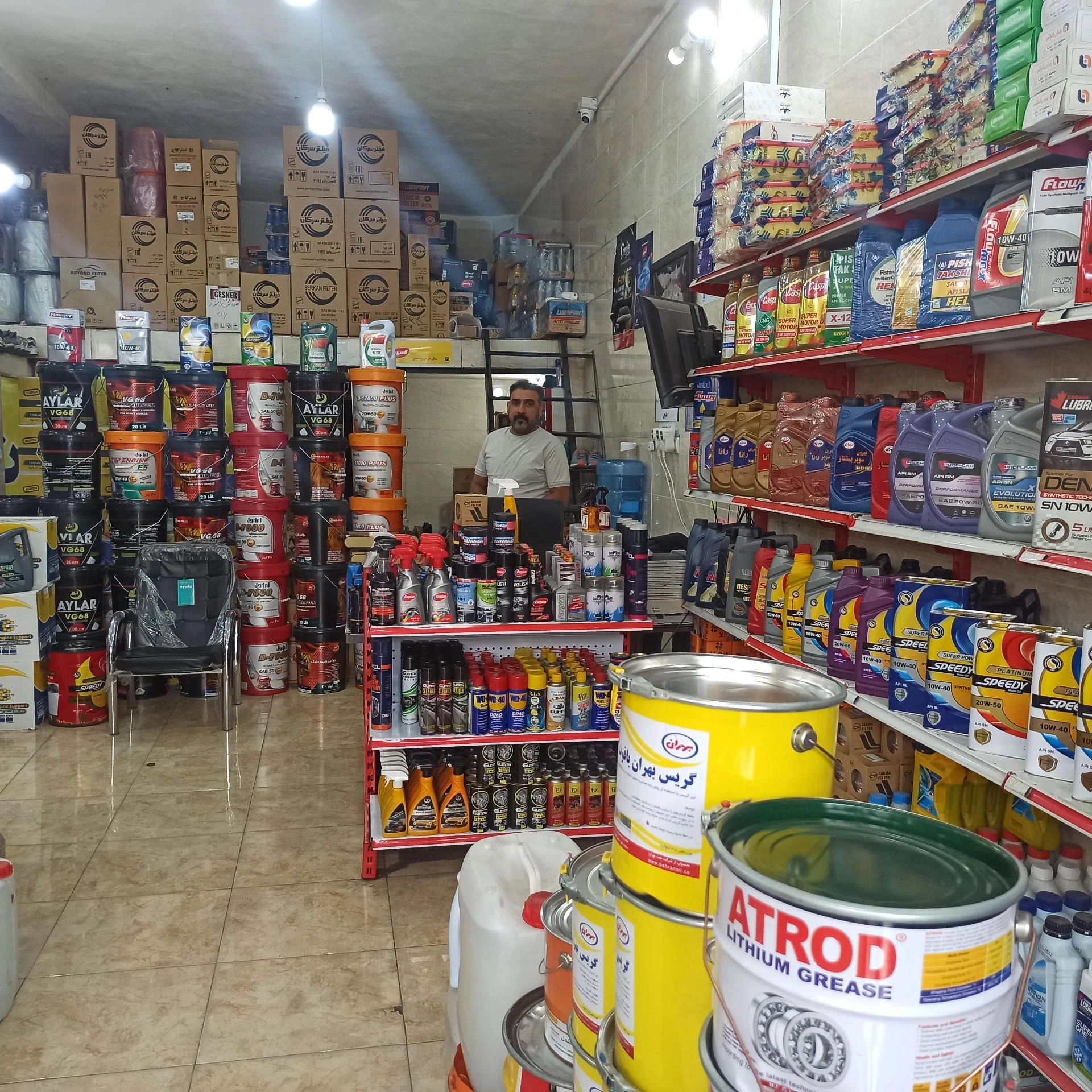 فروشگاه روغن موتور هلیچی