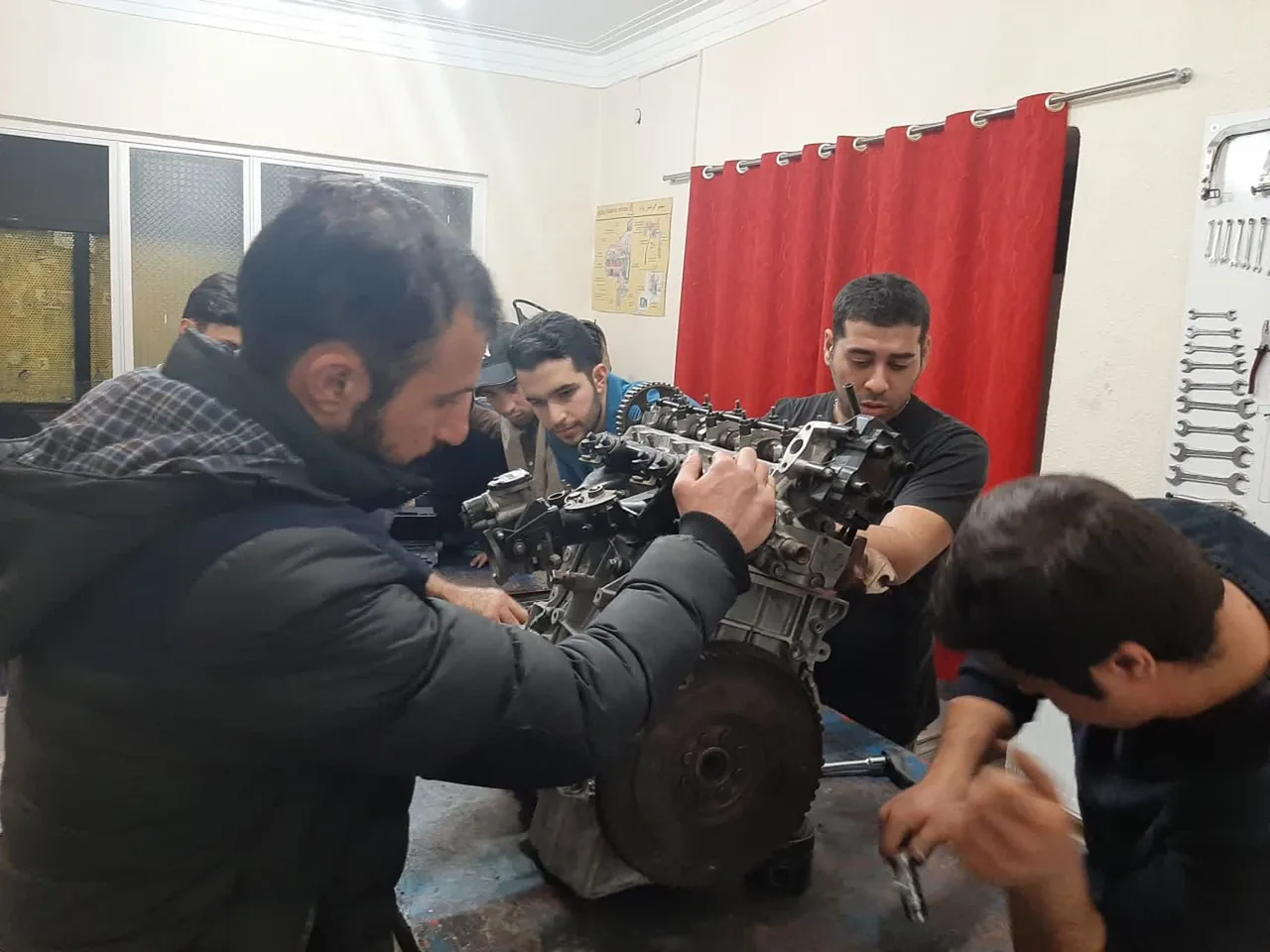 آموزشگاه باطری سازی (برق خورو) - تصویر 3
