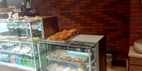 نان و شیرینی کاندید