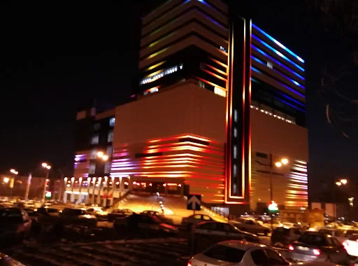 شهربازی شهر عجایب تبریز