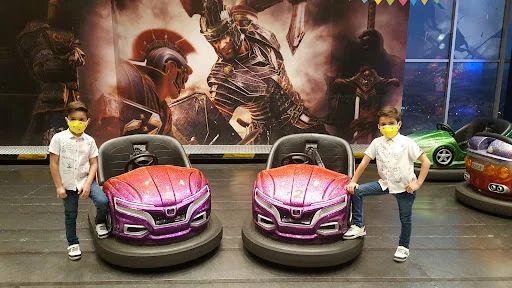 شهربازی شهر عجایب تبریز