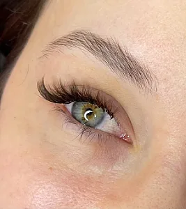 خدمات تخصصی مژه فرزانه فاتحی