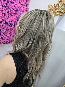 خدمات رنگ مو و کراتینه چهره