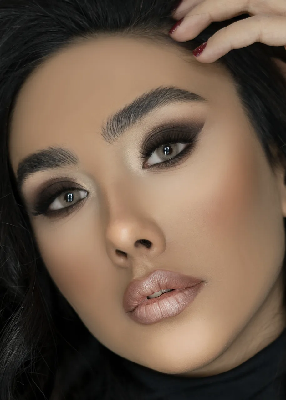 خدمات تخصصی میکاپ و مژه سارا شریعتی - کلینیک پوست و زیبایی در تهران - تصویر 4