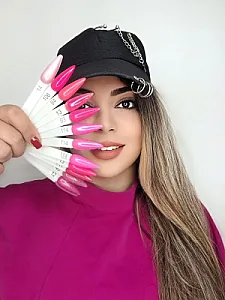 خدمات ناخن نازنین