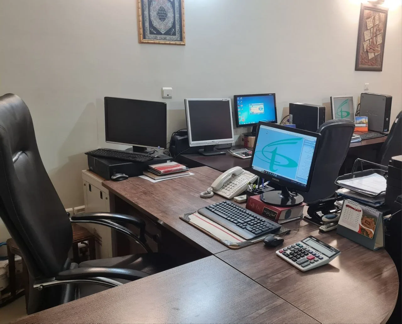 شرکت اسپاد تجارت ( خدمات مالی ومالیاتی) - تصویر 2