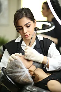 آموزش و خدمات میکروبلیدینگ