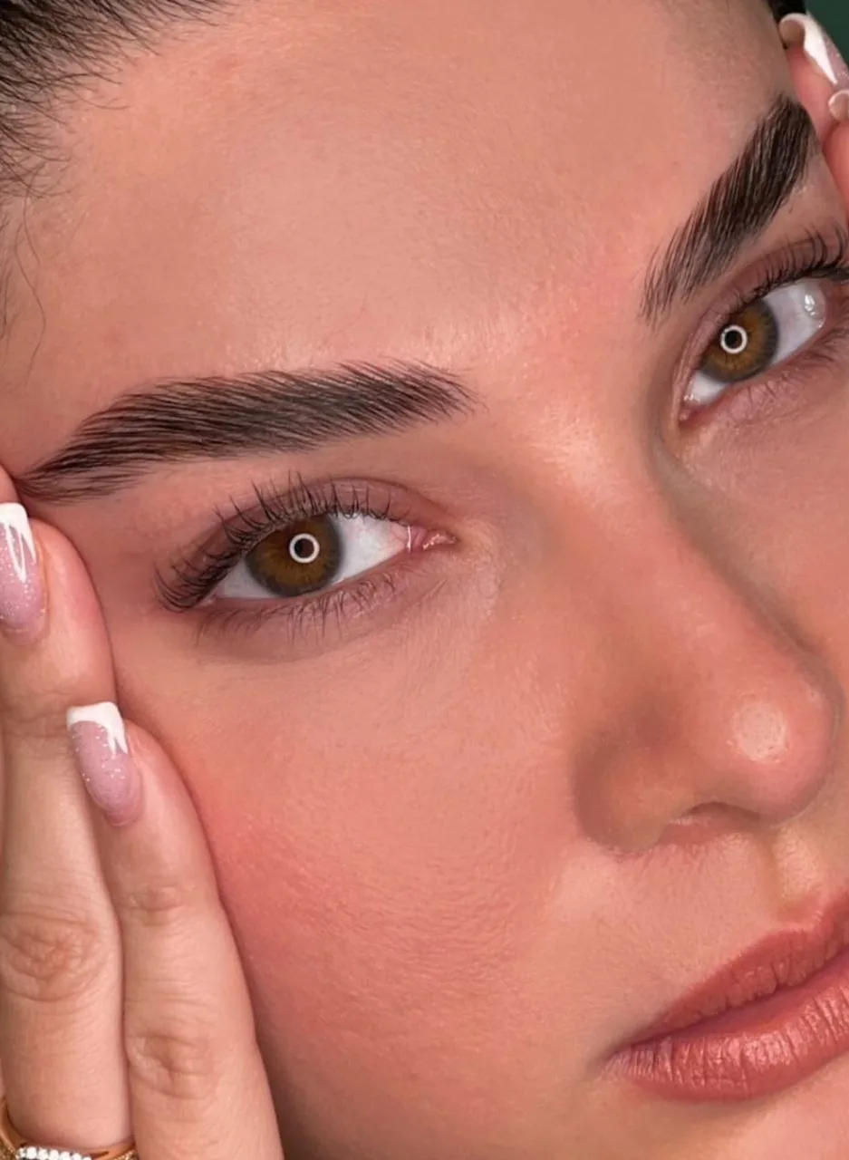 خدمات تخصصی وآموزش مژه و ابرو سارا صرافی - آموزشگاه آرایشگری در تهران - تصویر 2