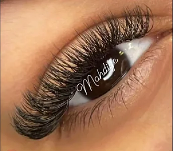 خدمات حرفه‌ای اکستنشن مژه مهدیه