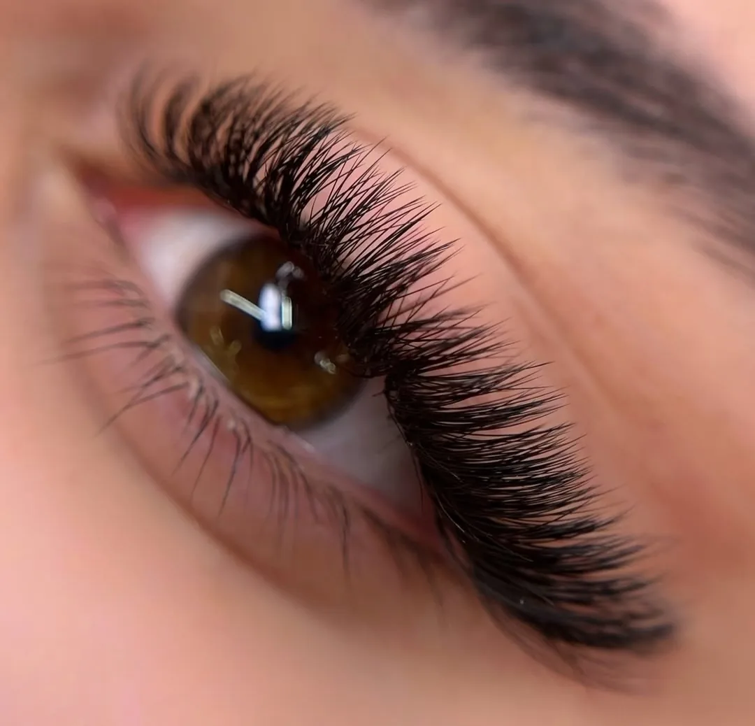 خدمات تخصصی مژه و ابرو پاتریشیا - تصویر 4