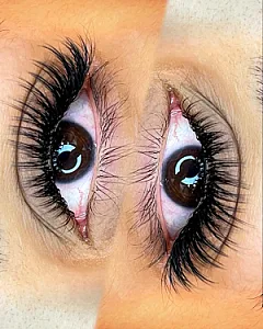 خدمات تخصصی و آموزش مژه سولماز