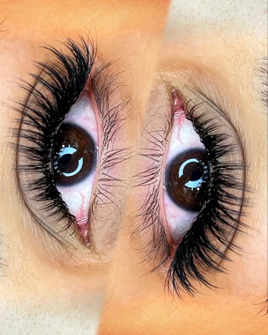 خدمات تخصصی و آموزش مژه سولماز