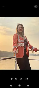 اموزش و خدمات تخصصی کاشت ناخن سمانه