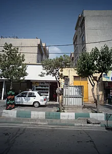 فروشگاه خدمات روکش و شیشه خودرو