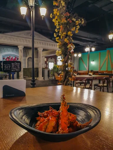 کافه برد گیم جوی بار