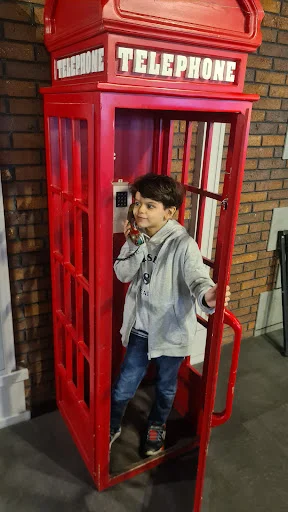 کافه برد گیم جوی بار