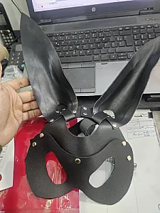 خدمات لیزر و حکاکی چرم و پارچه اساسی