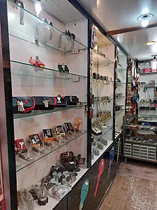خدمات قفل و کلید و ریموت