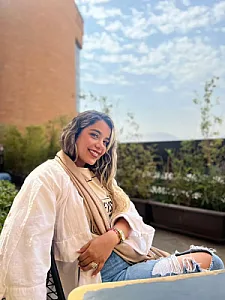 آموزش و خدمات کاشت ناخن بیتا