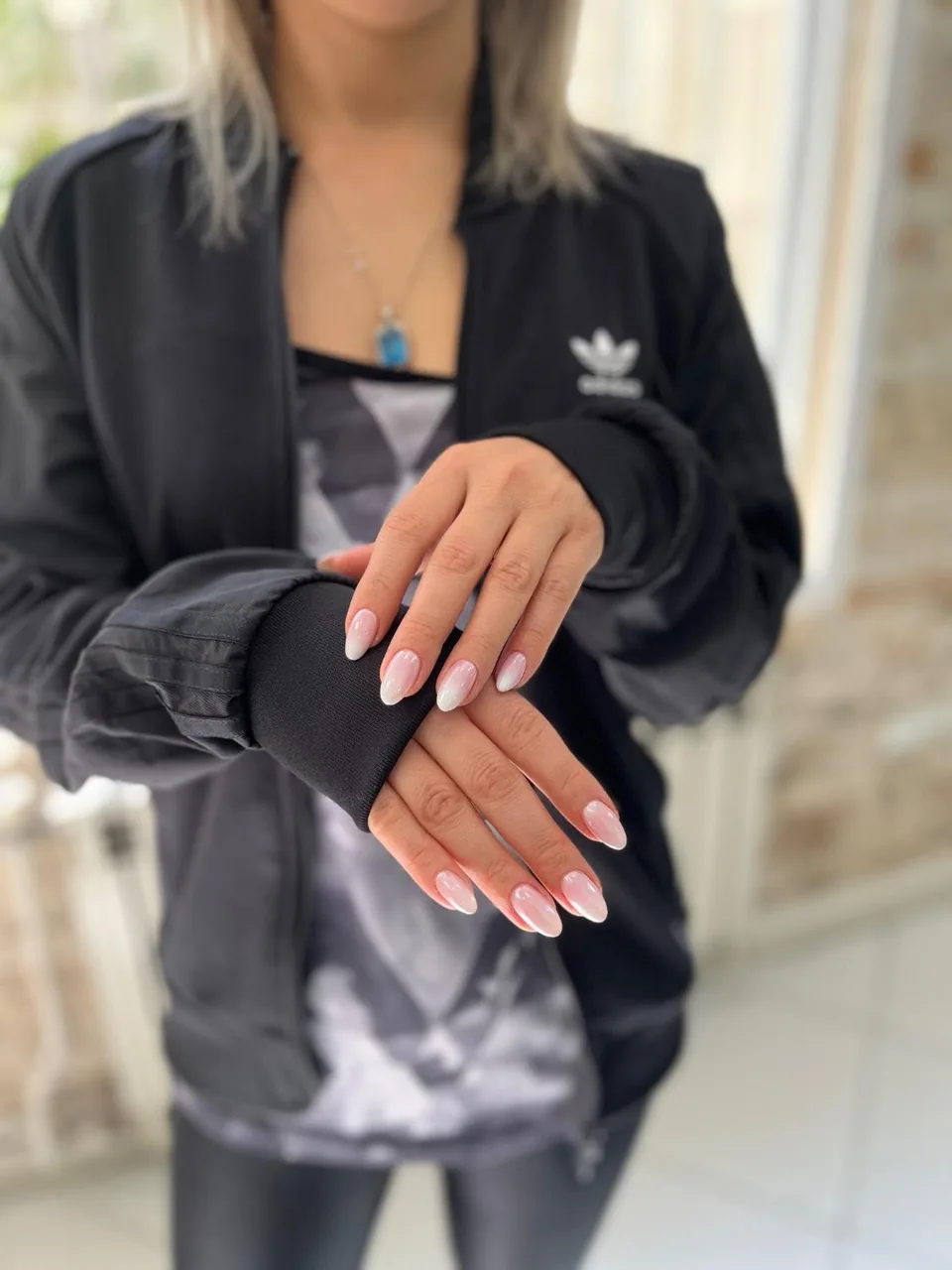 مرکز کاشت ناخن و خدمات ناخن فاطمه - تصویر 6