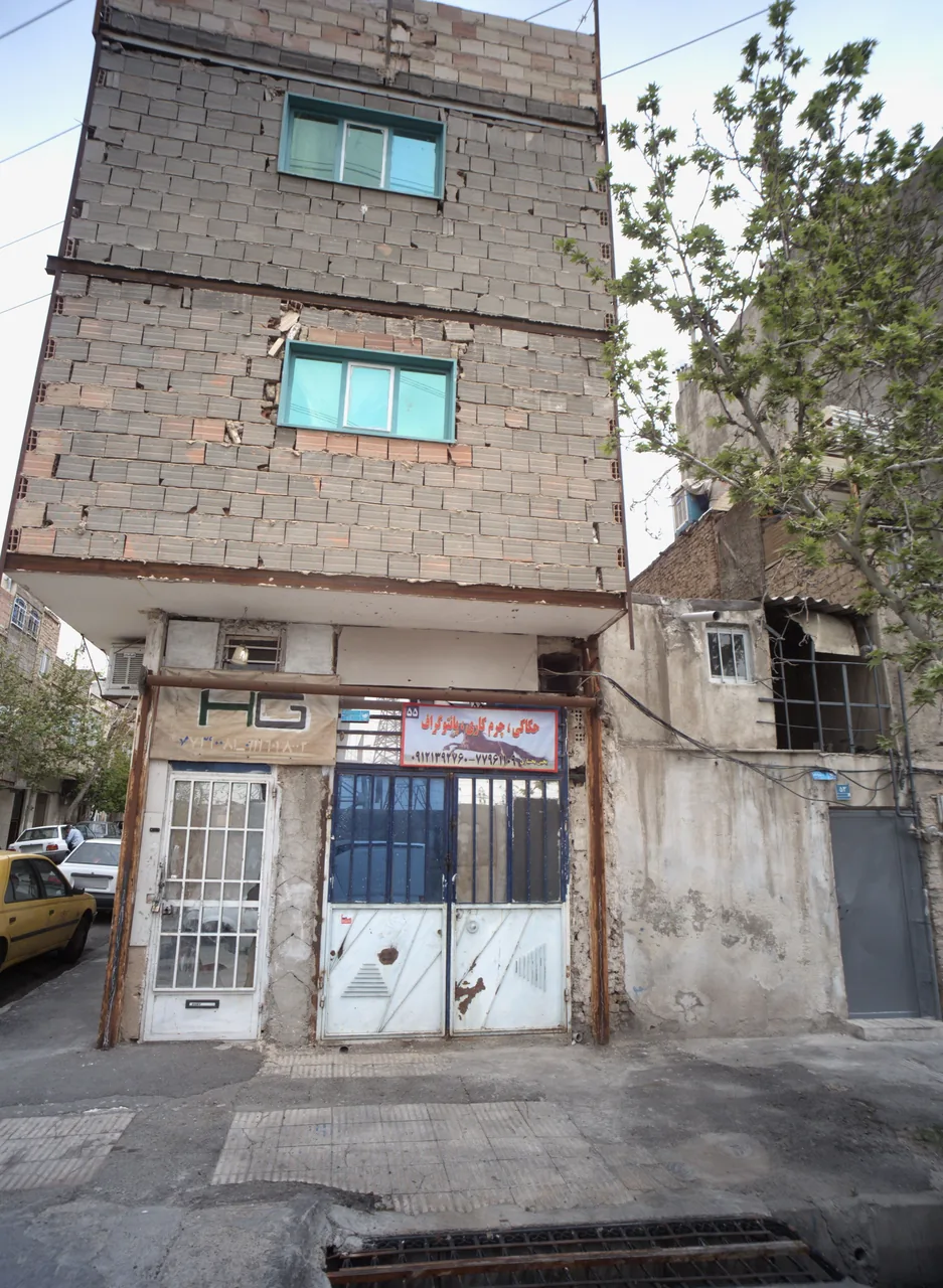 خدمات حکاکی و چرم کاری