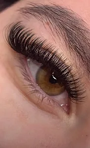 خدمات تخصصی مژه و ابرو یامینی