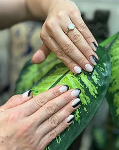خدمات ناخن ملینا