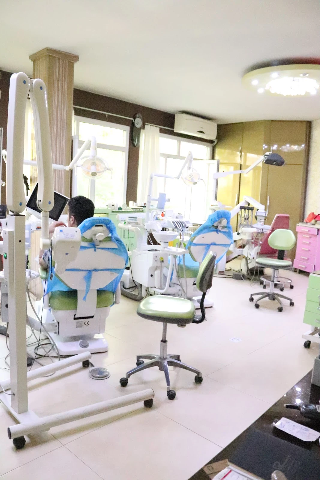 مطب دندانپزشکی دکتر غلامرضا قلیزاده