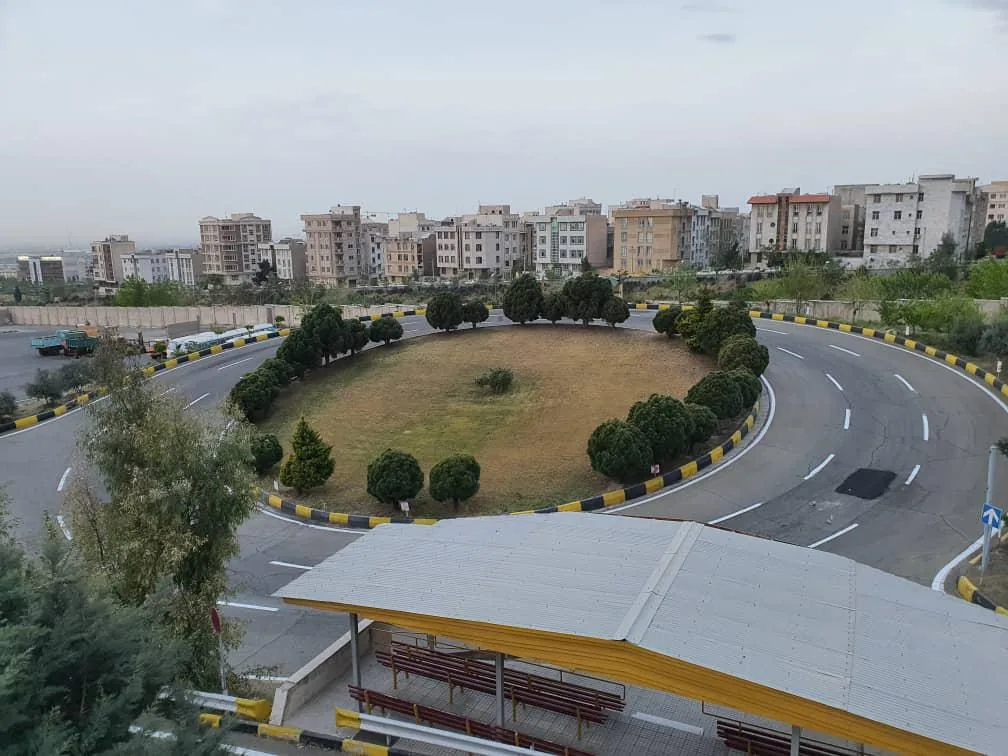 آموزشگاه رانندگی پایه یکم شرکت واحد - تصویر 4