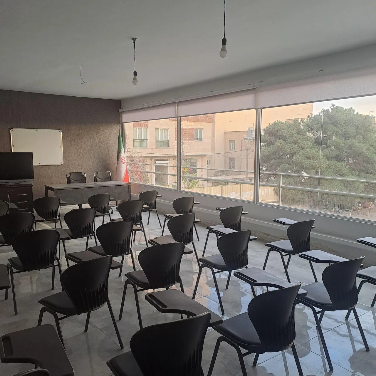 آموزشگاه رانندگی ملل - تصویر 4