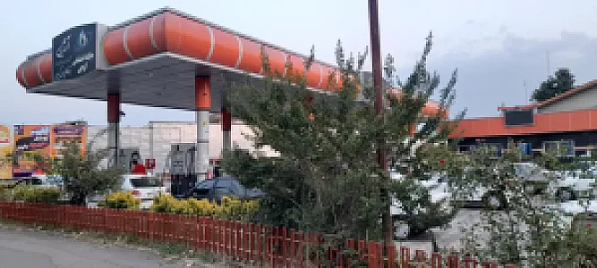 پمپ بنزین گرجی
