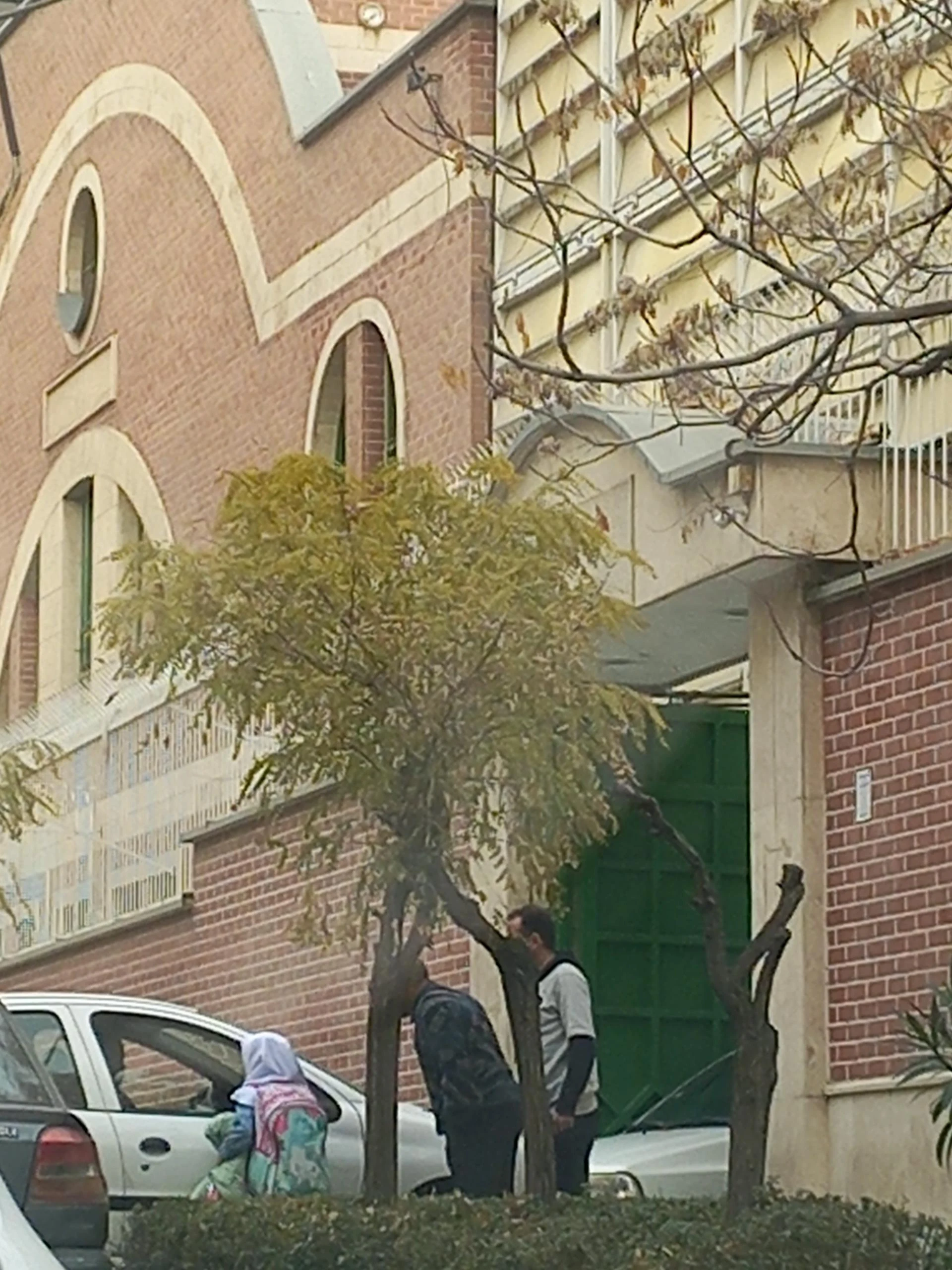 دبستان دخترانه غیرانتفاعی طلوع