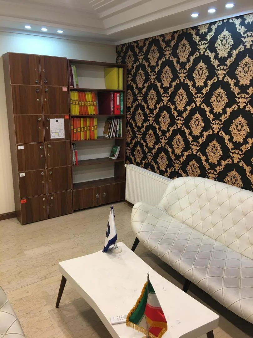 آموزشگاه زبان ملل (شعبه ده حقی) - تصویر 2