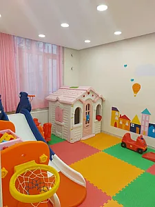 آموزشگاه زبان دخترانه پارمیس