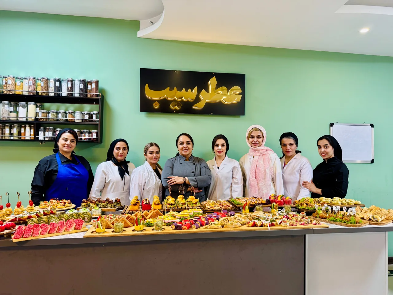 آموزشگاه آشپزی و شیرینی پزی عطر سیب - تصویر 3
