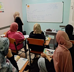 آموزشگاه علمی و زبان پرتو دانش