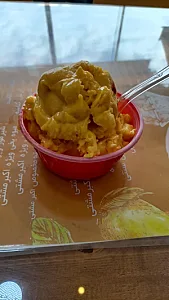 بستنی اکبرمشتی