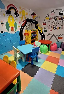 آکادمی زبان چرخ و فلک
