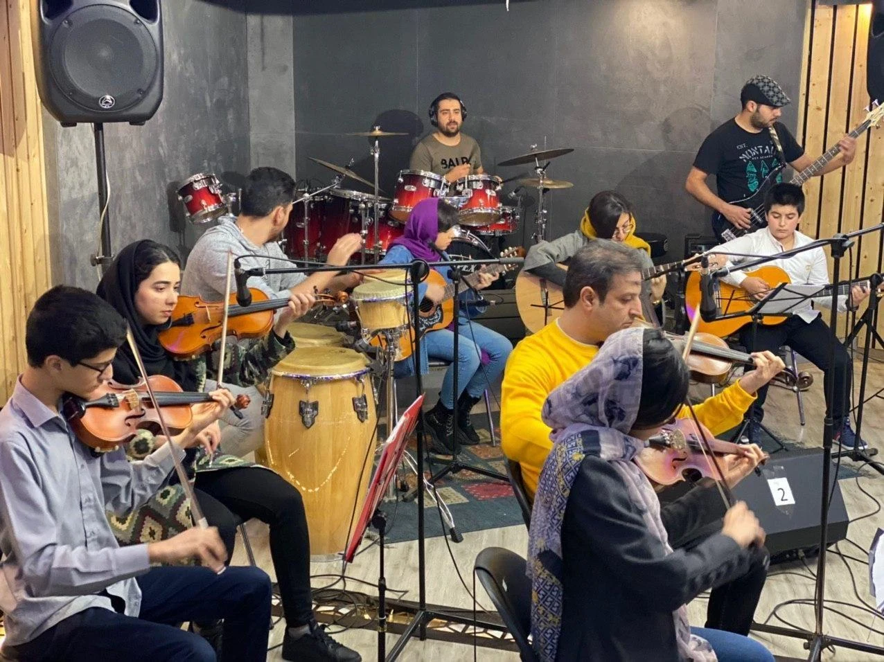 آموزشگاه موسیقی آرنیک