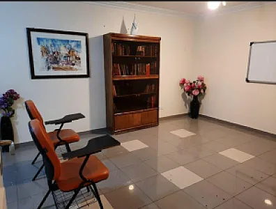 آموزشگاه زبان پیرهانی