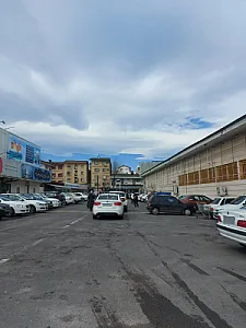 پارکینگ فروشگاه اتکا