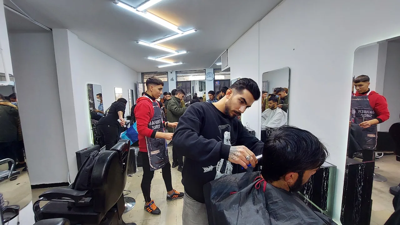 آموزشگاه آرایشگری آموزش آرایش وپیرایش مردانه شهراد - تصویر 3