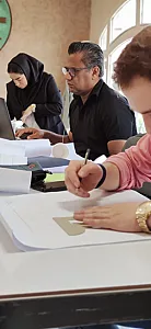 آموزشگاه خیاطی و دفتر طراحی حنفی