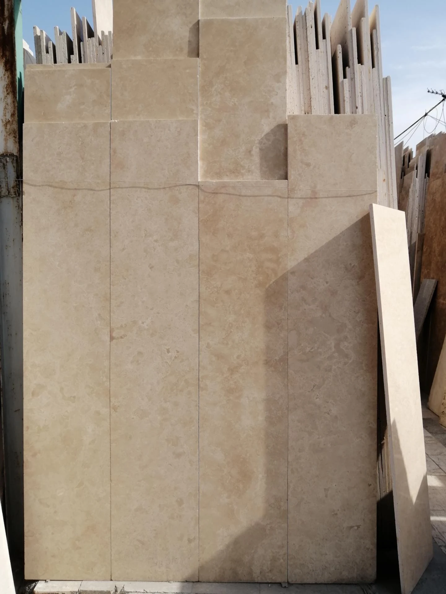 انبار گروه سنگ فیدار - تصویر 2