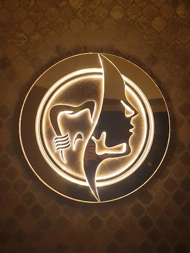 کلینیک تخصصی دندانپزشکی میلاد